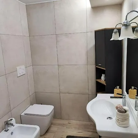 House & Garden - 5 Minutes To Piazza Rossetti * Vasto